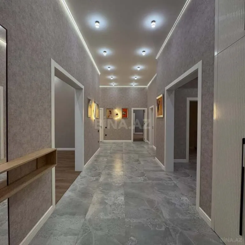 Satılır 4 otaqlı həyət evi 220 m²