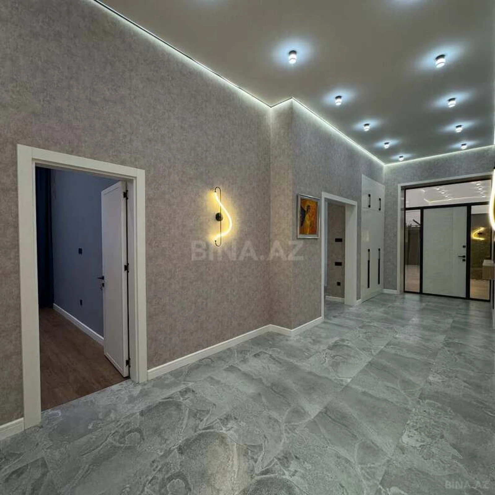 Satılır 4 otaqlı həyət evi 220 m²
