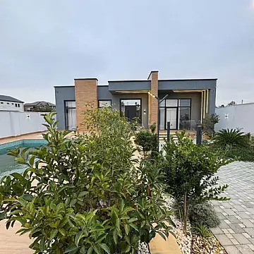 Satılır 4 otaqlı həyət evi 220 m²