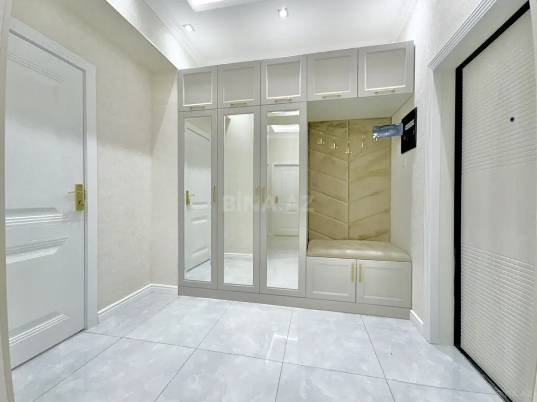 Satılır 2 otaqlı mənzil 63 m²