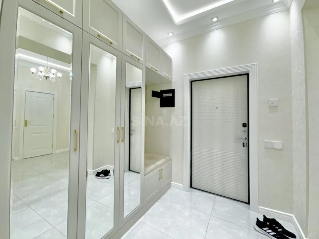 Satılır 2 otaqlı mənzil 63 m²
