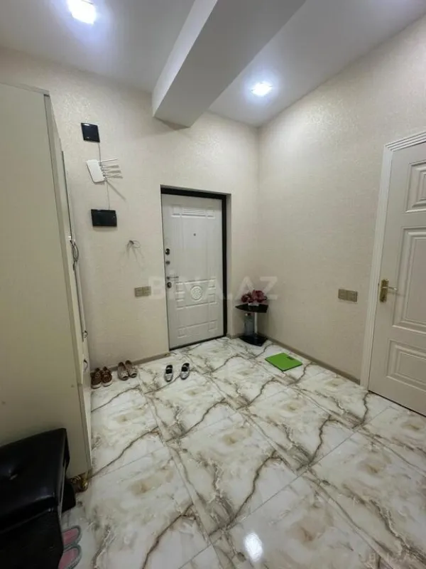 Satılır 2 otaqlı mənzil 80 m²