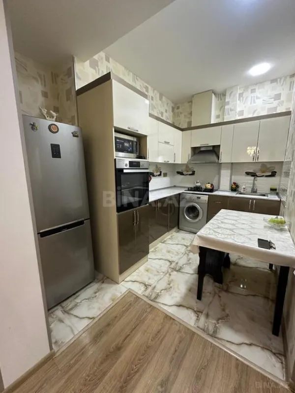Satılır 2 otaqlı mənzil 80 m²