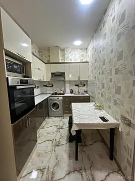 Satılır 2 otaqlı mənzil 80 m²