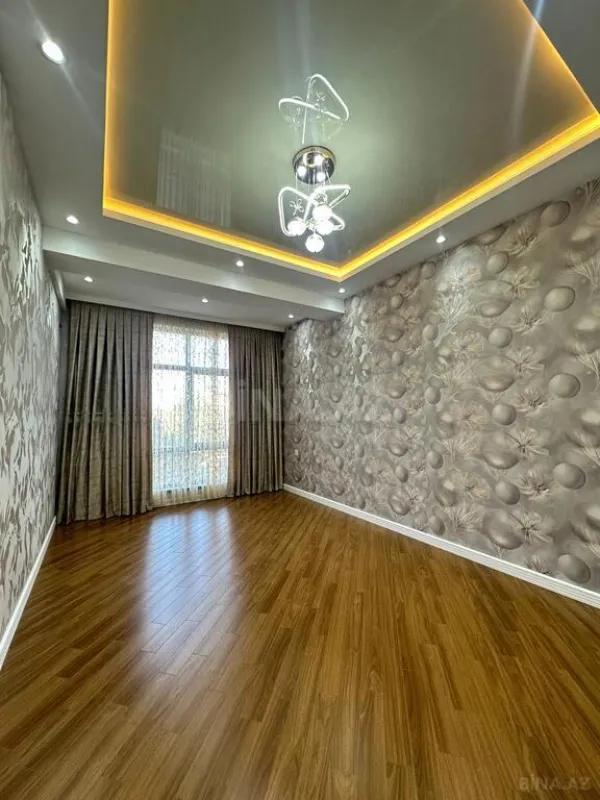 Satılır 2 otaqlı mənzil 86 m²