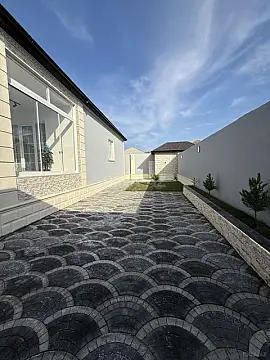 Satılır 4 otaqlı həyət evi 130 m²