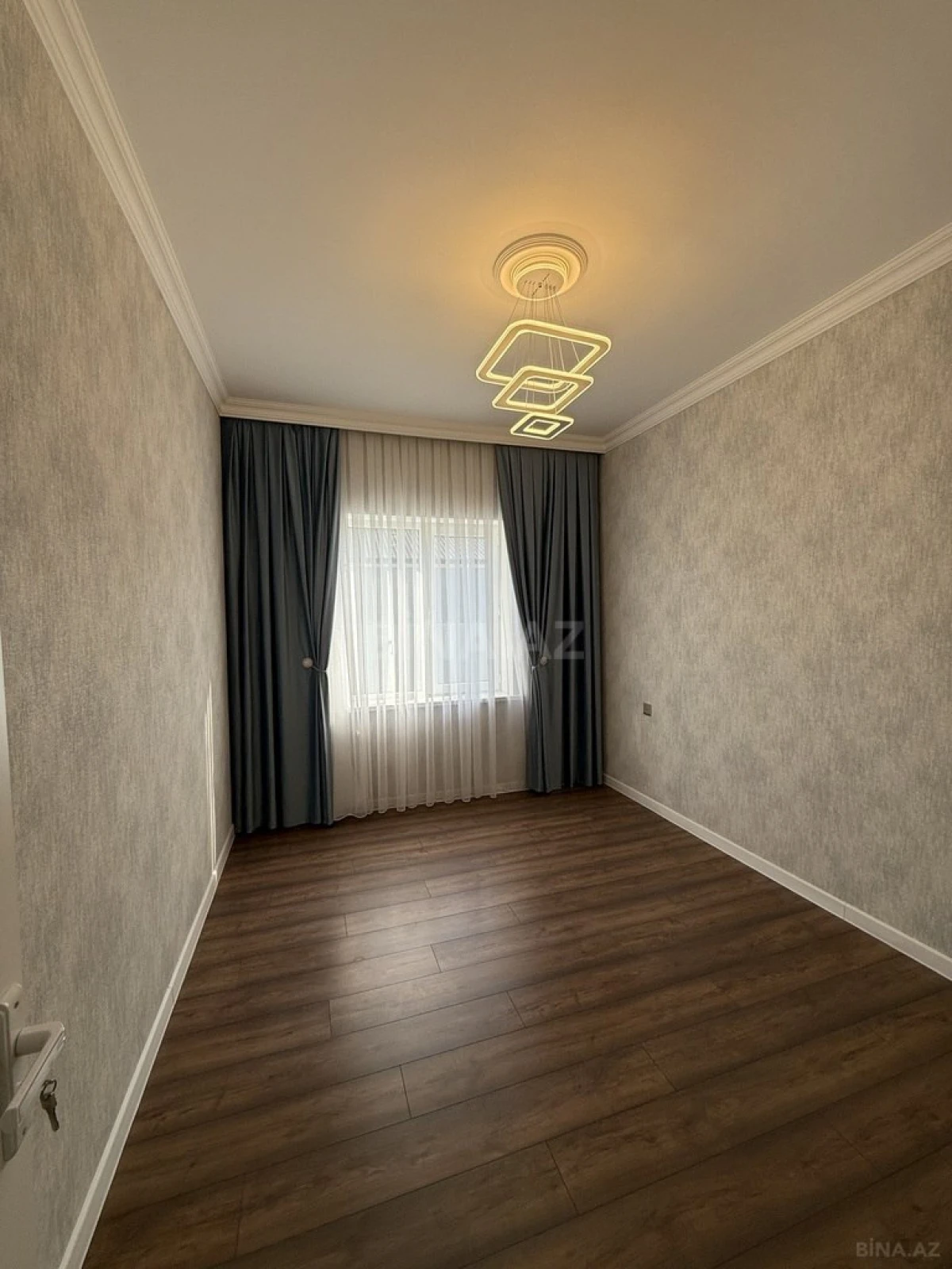 Satılır 4 otaqlı həyət evi 130 m²