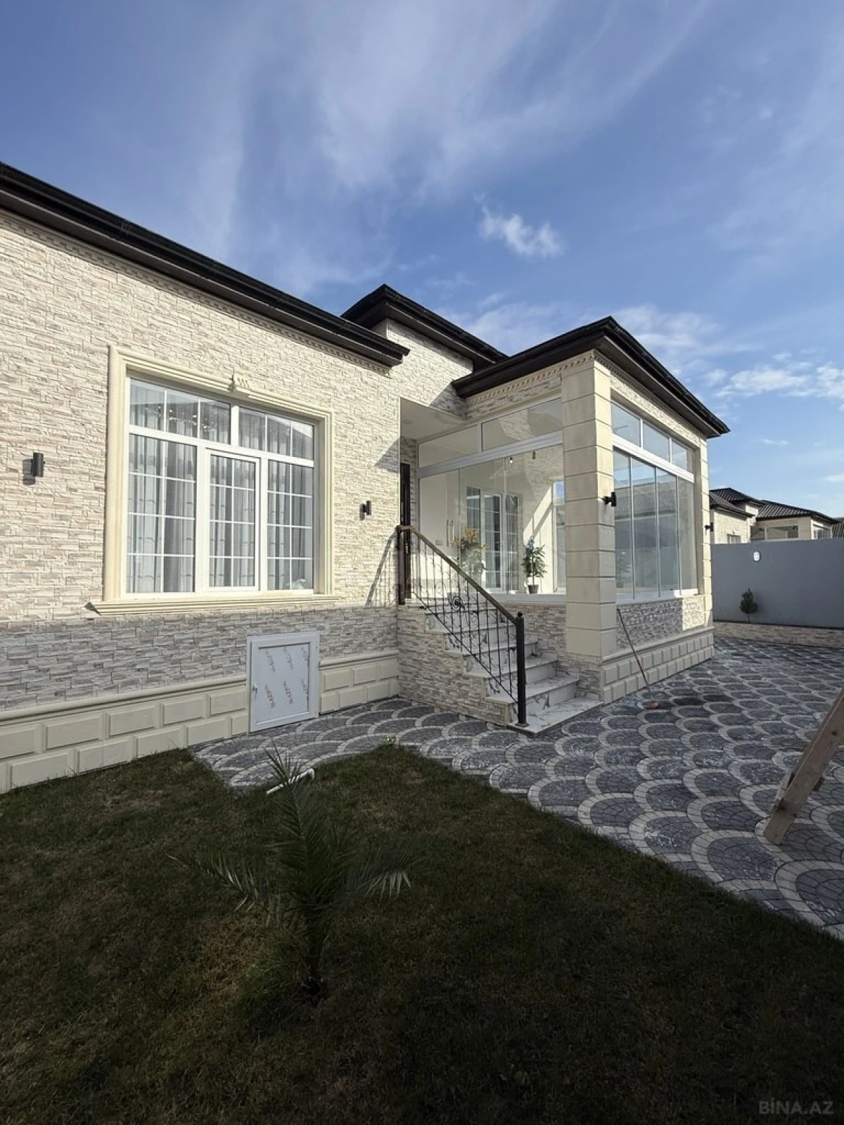 Satılır 4 otaqlı həyət evi 130 m²