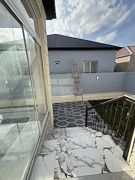 Satılır 4 otaqlı həyət evi 130 m²