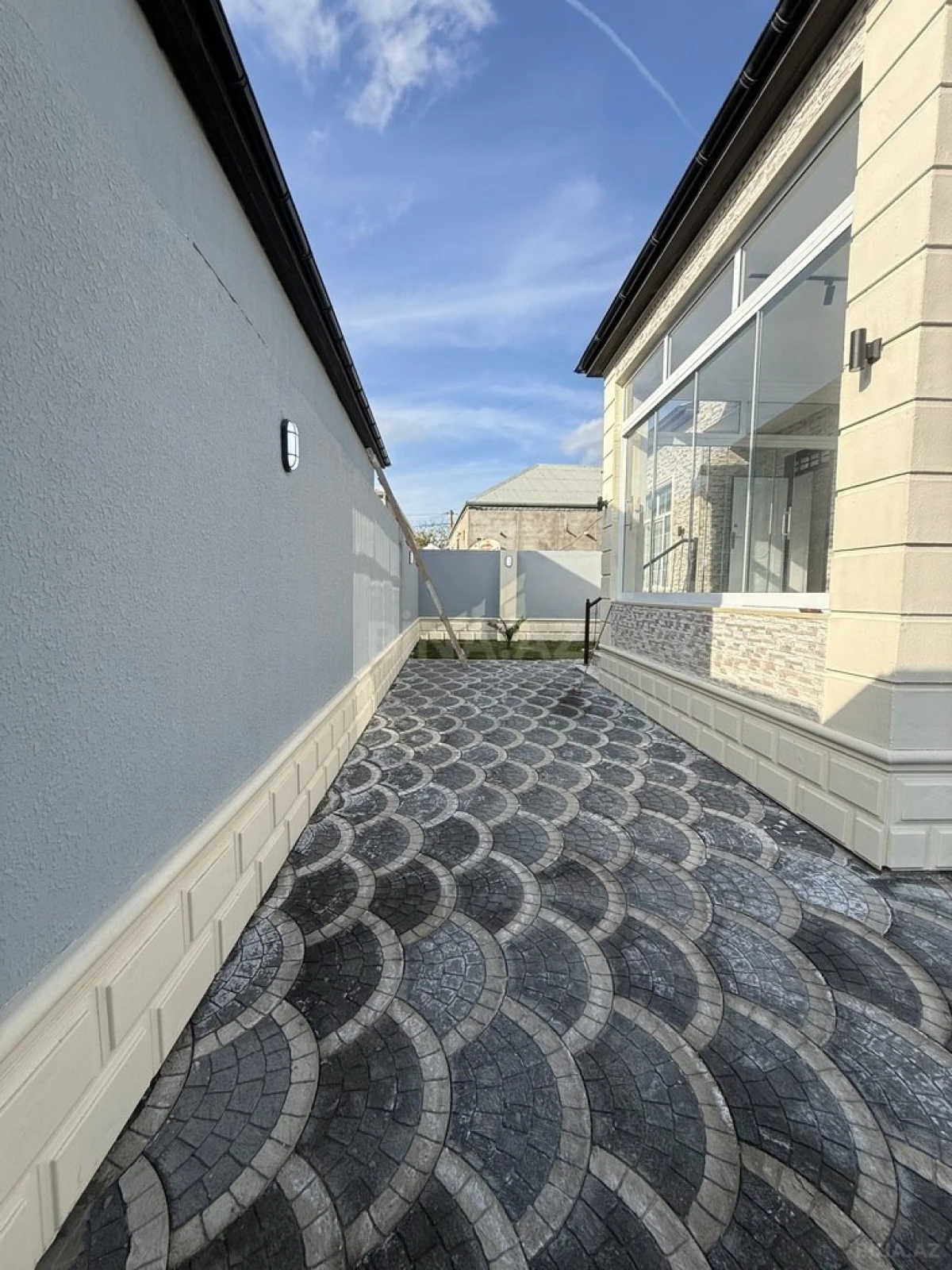 Satılır 4 otaqlı həyət evi 130 m²