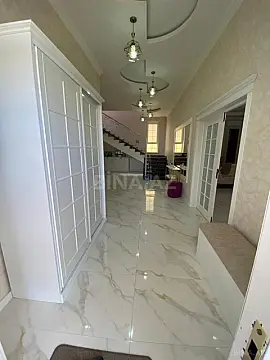 Satılır 4 otaqlı həyət evi 240 m²