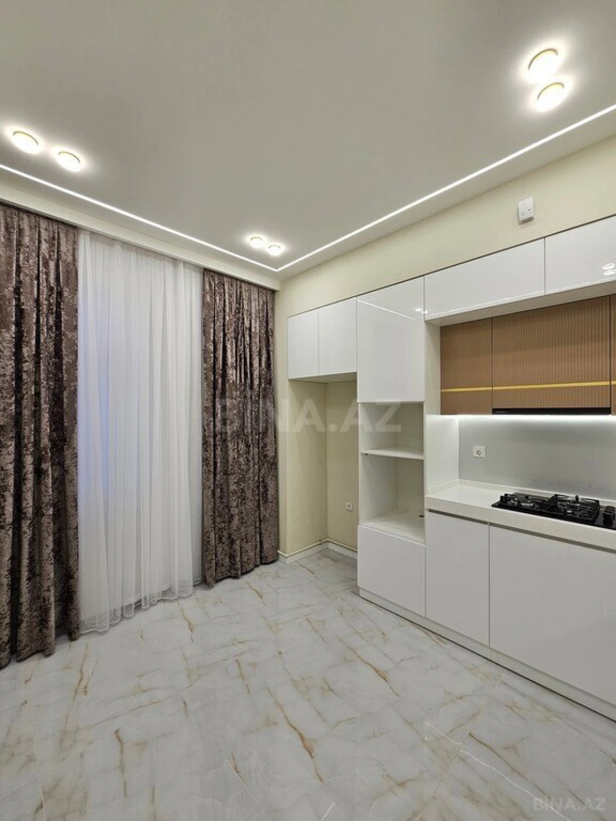 Satılır 2 otaqlı mənzil 75 m²