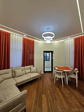 Satılır 2 otaqlı mənzil 75 m²