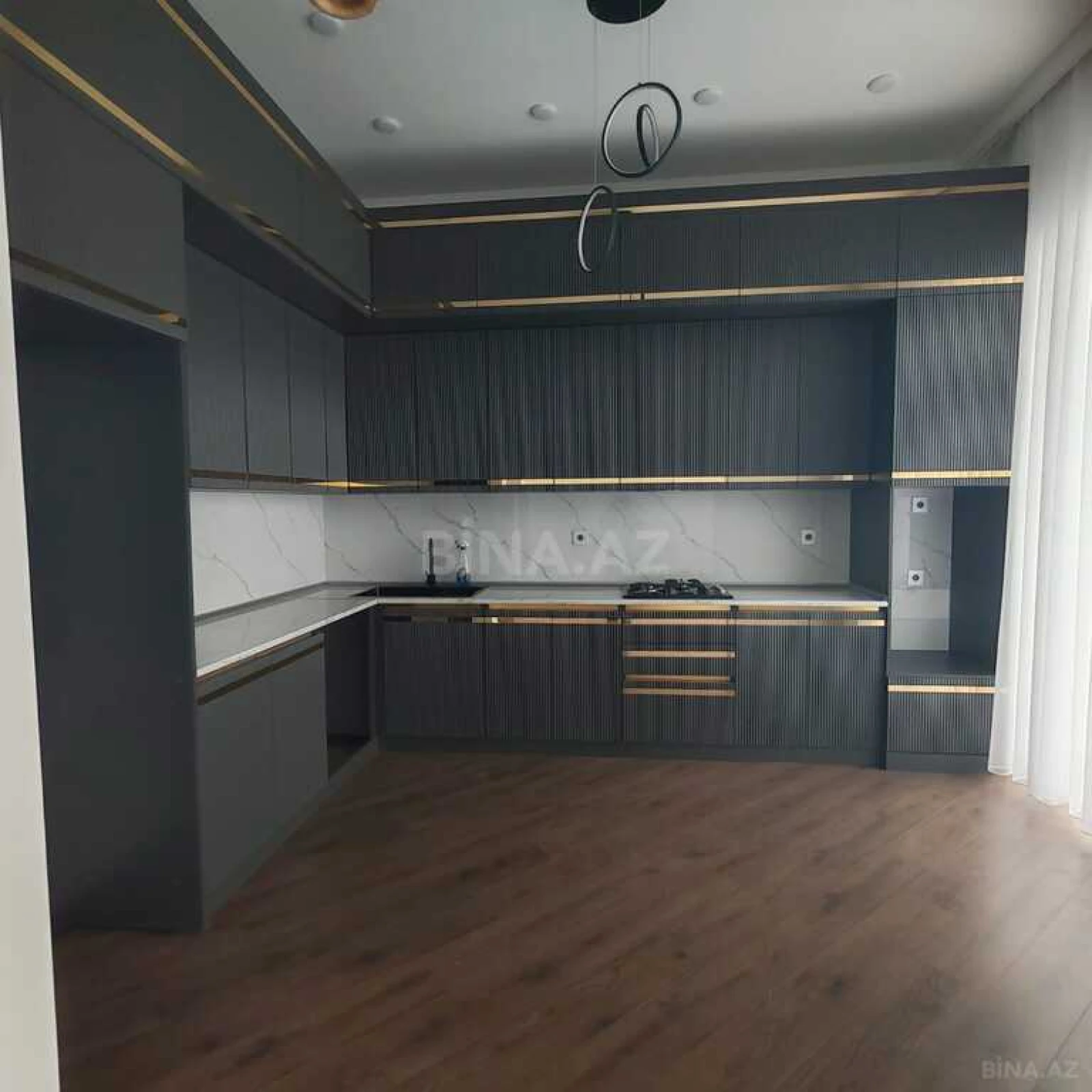 Satılır 4 otaqlı həyət evi 140 m²