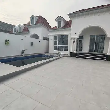 Satılır 4 otaqlı həyət evi 140 m²