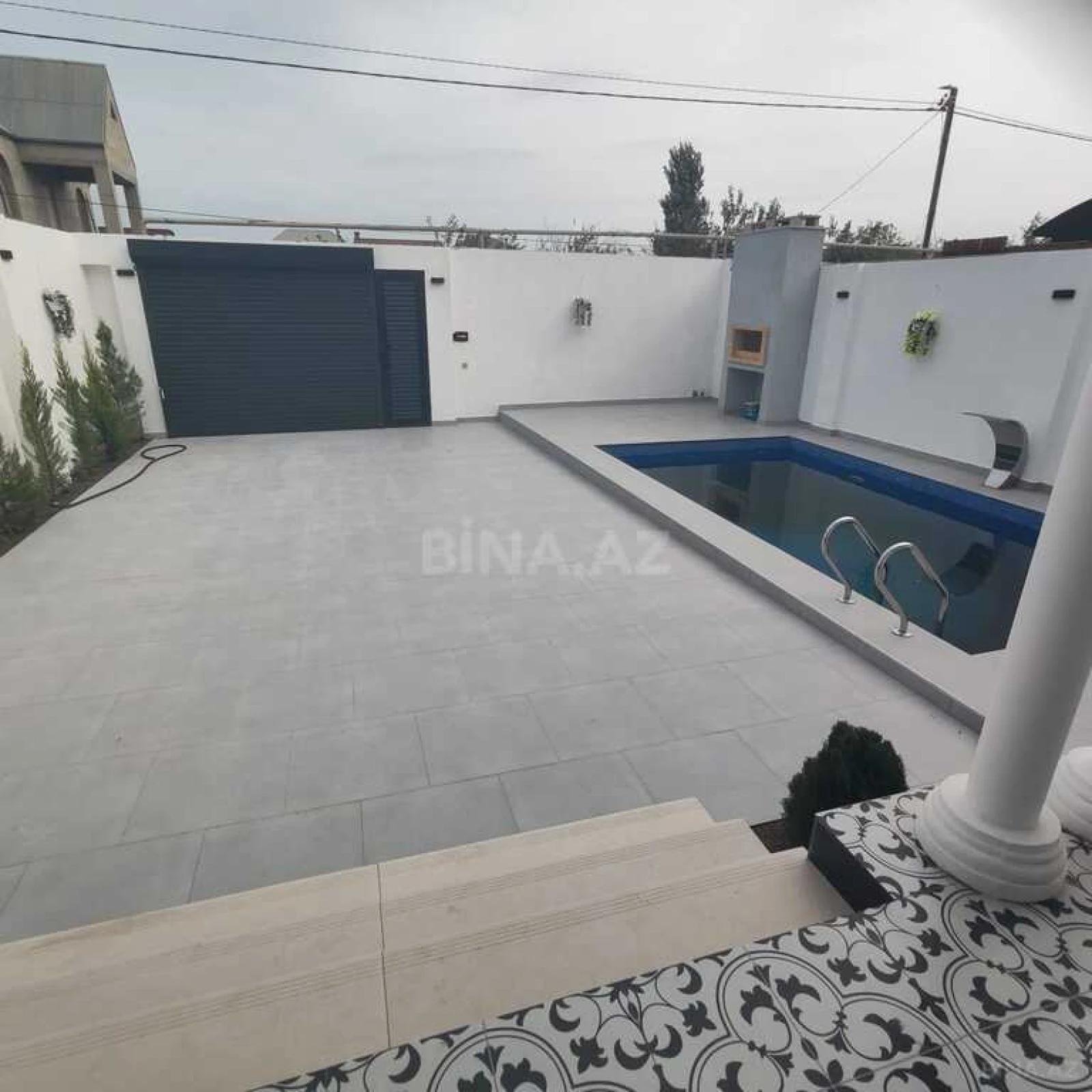 Satılır 4 otaqlı həyət evi 140 m²