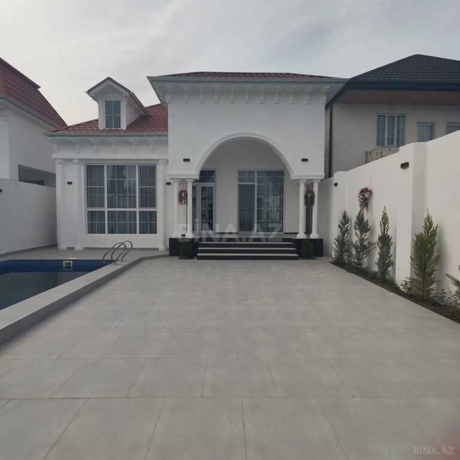 Satılır 4 otaqlı həyət evi 140 m²