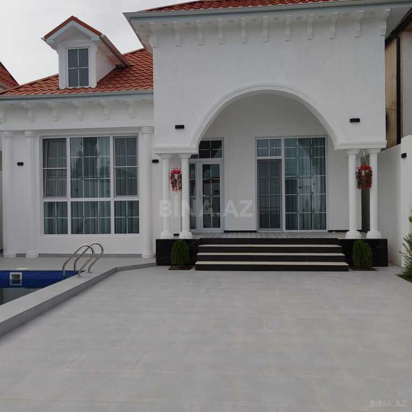Satılır 4 otaqlı həyət evi 140 m²