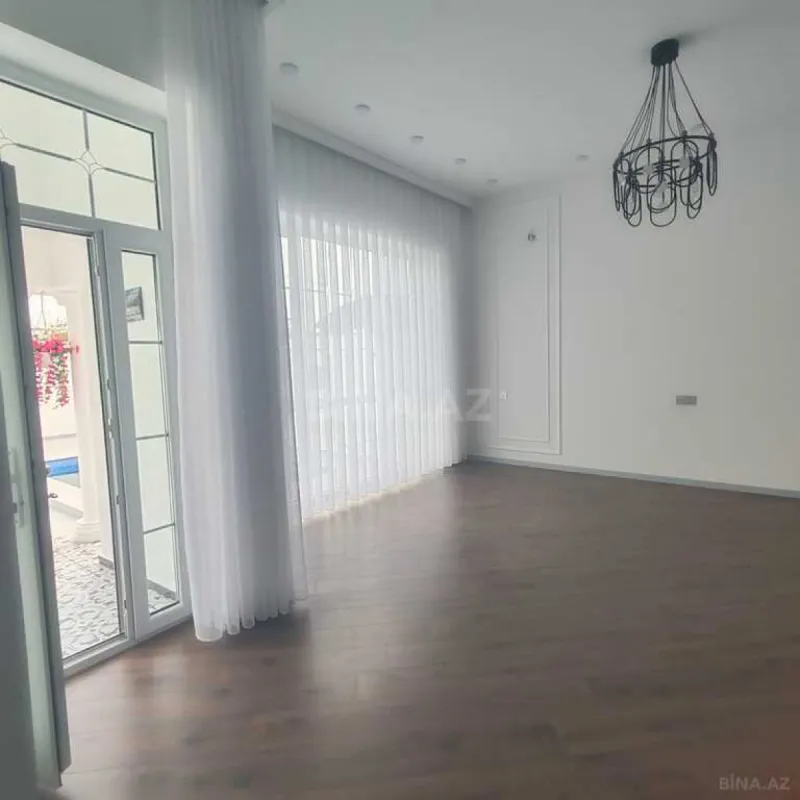 Satılır 4 otaqlı həyət evi 140 m²