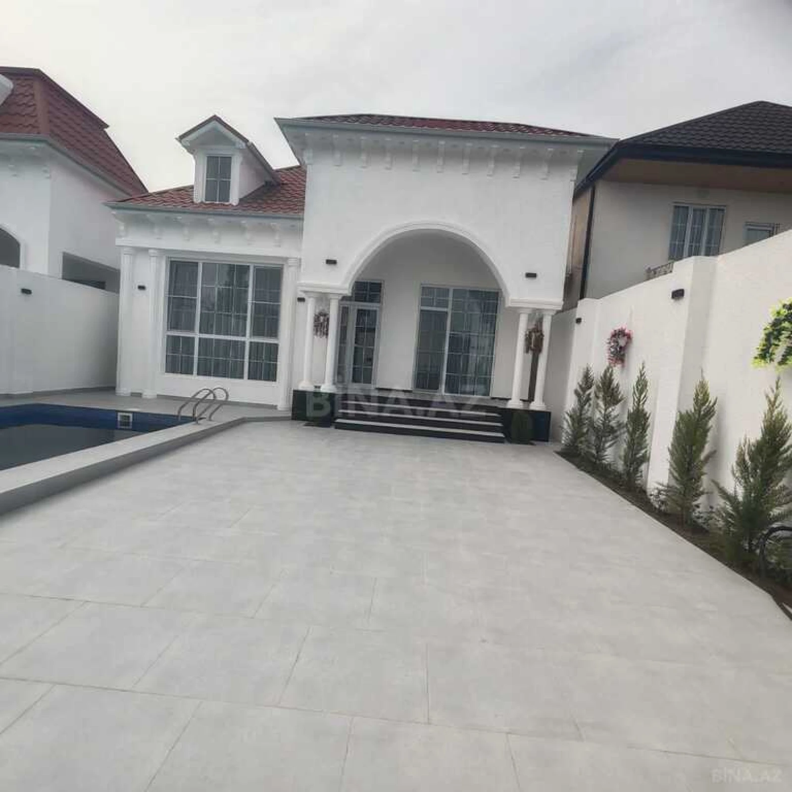 Satılır 4 otaqlı həyət evi 140 m²