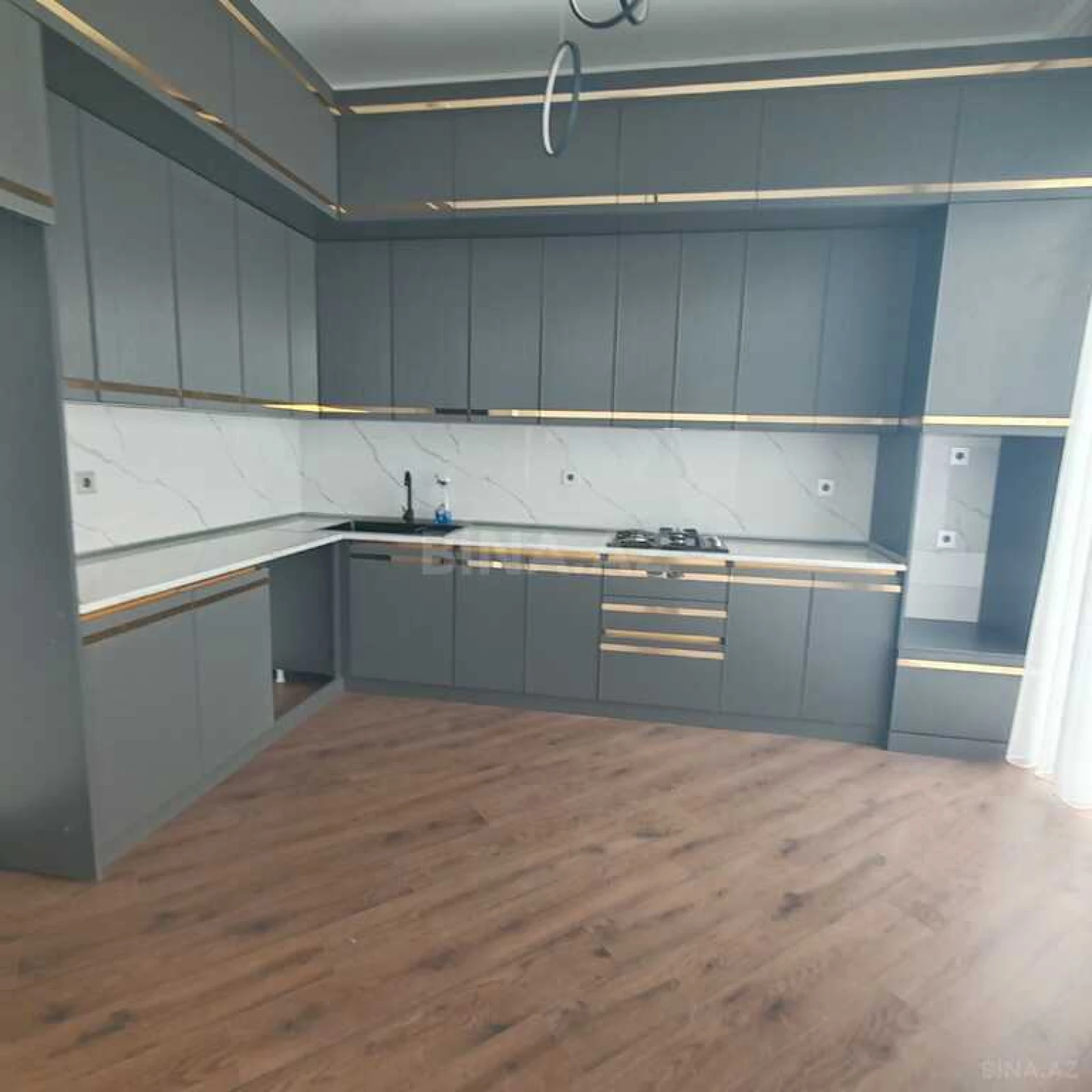 Satılır 4 otaqlı həyət evi 140 m²