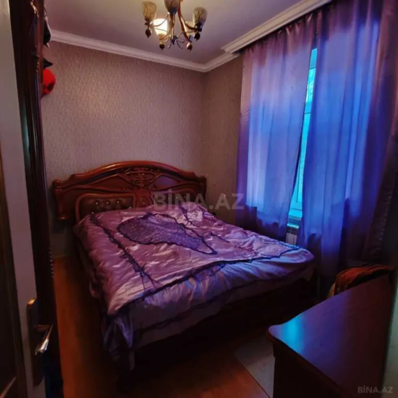 Satılır 7 otaqlı həyət evi 200 m²