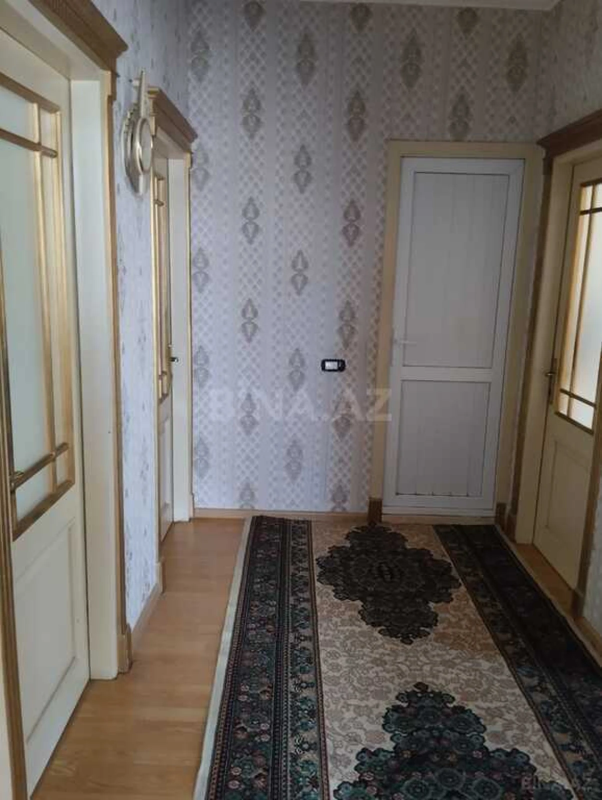 Satılır 7 otaqlı həyət evi 200 m²