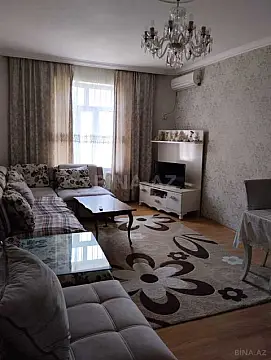 Satılır 7 otaqlı həyət evi 200 m²