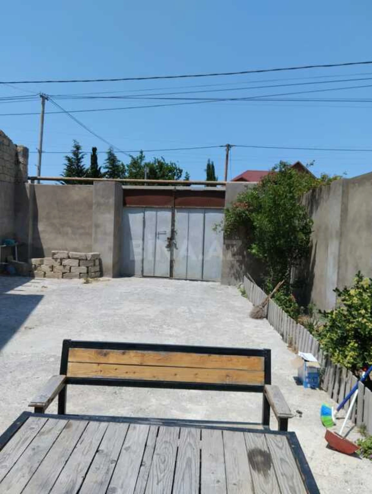 Satılır 7 otaqlı həyət evi 200 m²
