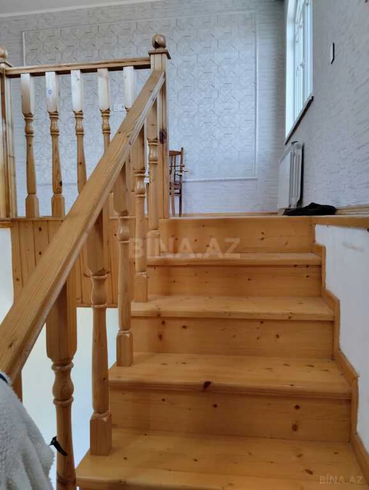 Satılır 7 otaqlı həyət evi 200 m²