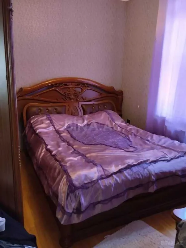 Satılır 7 otaqlı həyət evi 200 m²