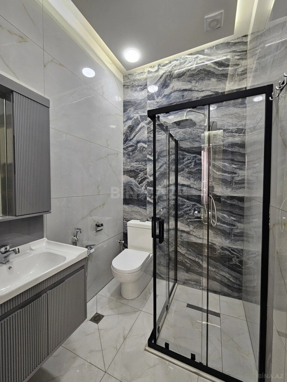 Satılır 4 otaqlı həyət evi 120 m²