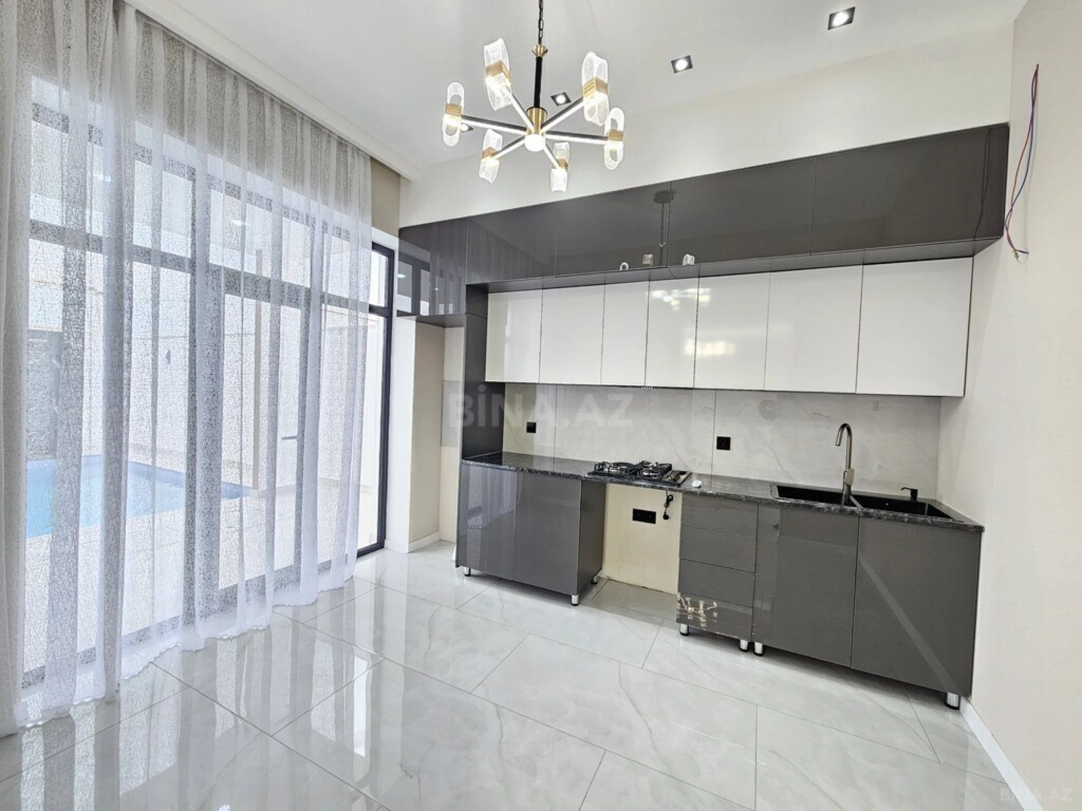 Satılır 4 otaqlı həyət evi 120 m²