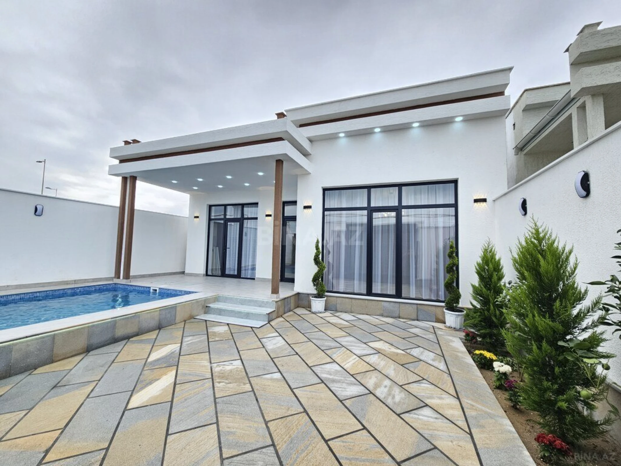 Satılır 4 otaqlı həyət evi 120 m²