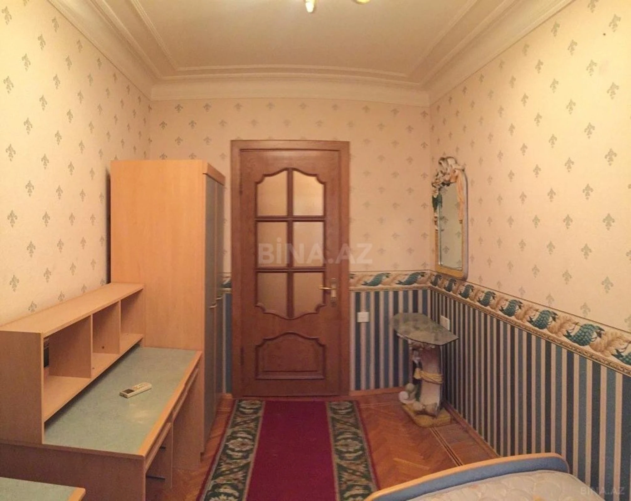 Satılır 5 otaqlı mənzil 130 m²