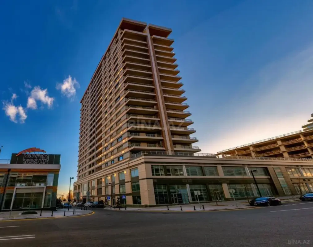Satılır 3 otaqlı mənzil 157 m²