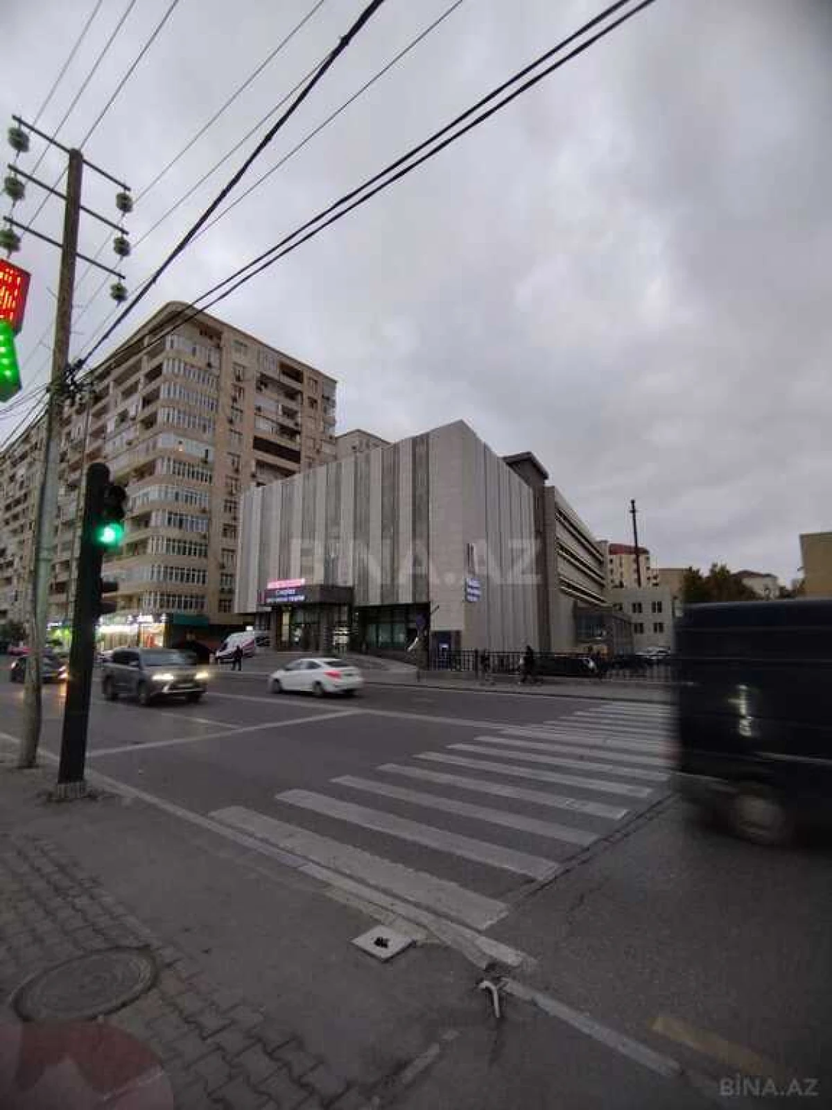 Satılır obyekt 750 m²