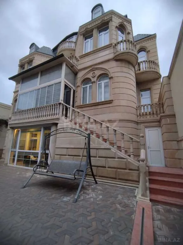 Satılır obyekt 750 m²