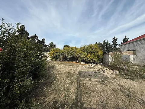 Satılır torpaq sahəsi 6 m²