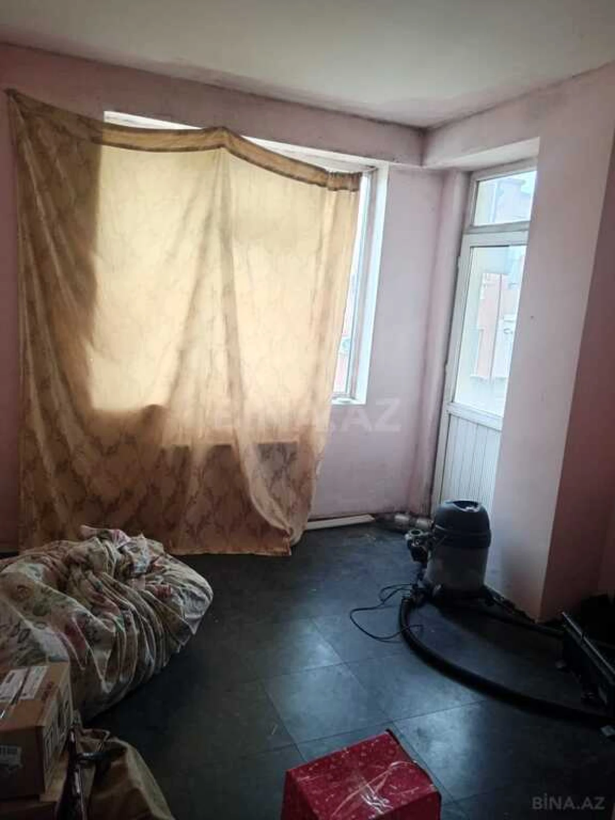 Satılır 3 otaqlı mənzil 82 m²