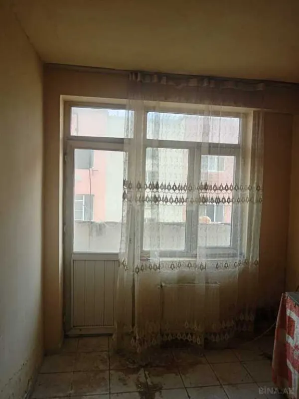 Satılır 3 otaqlı mənzil 82 m²