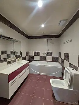 Kirayə verilir 2 otaqlı mənzil 94 m²