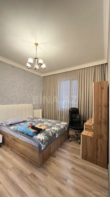 Satılır 5 otaqlı həyət evi 330 m²