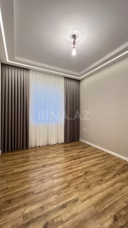 Satılır 7 otaqlı həyət evi 400 m²