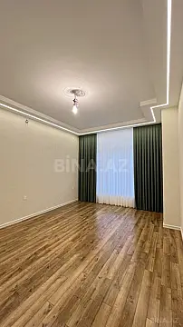 Satılır 7 otaqlı həyət evi 400 m²