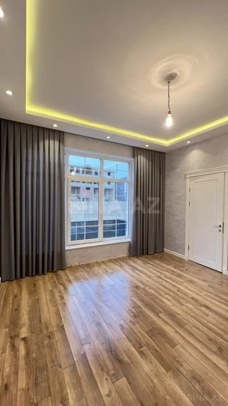 Satılır 7 otaqlı həyət evi 400 m²