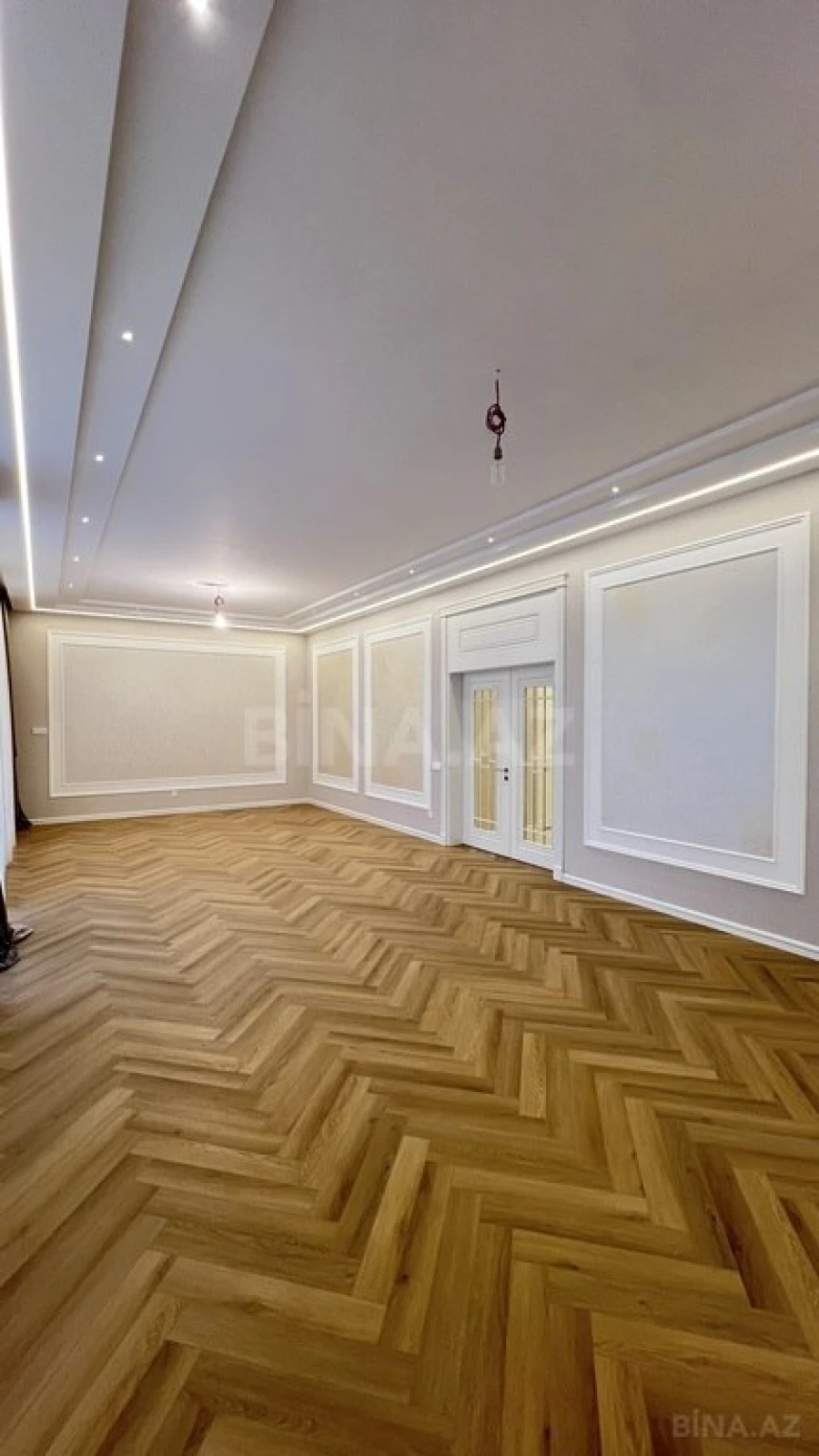 Satılır 7 otaqlı həyət evi 400 m²