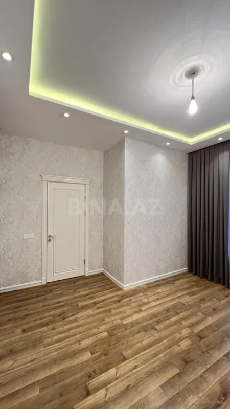Satılır 7 otaqlı həyət evi 400 m²