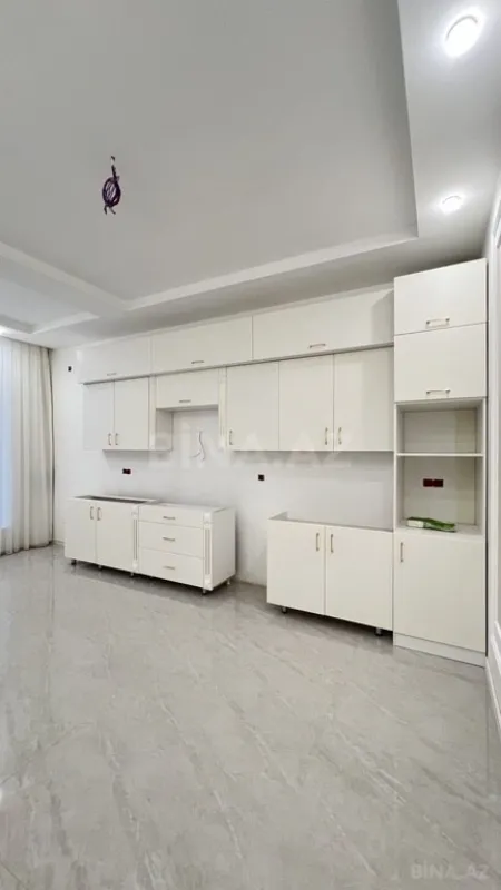 Satılır 7 otaqlı həyət evi 400 m²