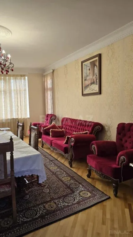 Satılır 3 otaqlı mənzil 126 m²